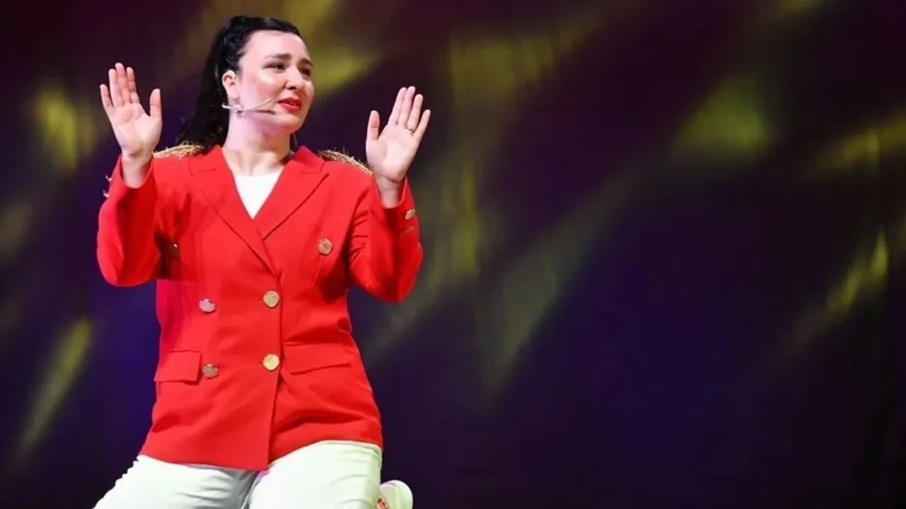 Yasemin Sakallıoğlu Düğün Şarkısı'yla sinemaya damga vurmaya hazırlanıyor! Komedinin sevilen isminden başrol sürprizi