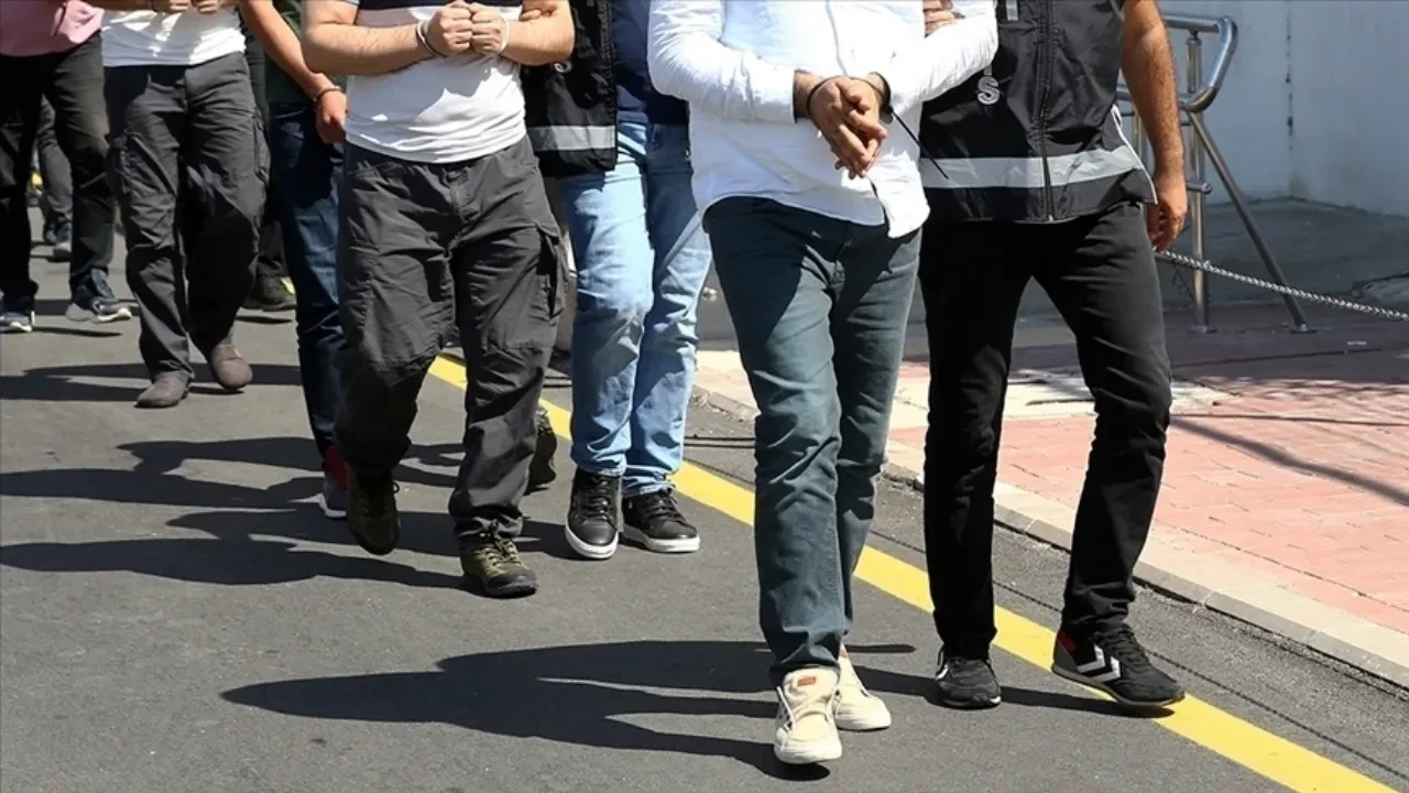 11 ilde organize suç örgütlerine operasyon: 51 gözaltı