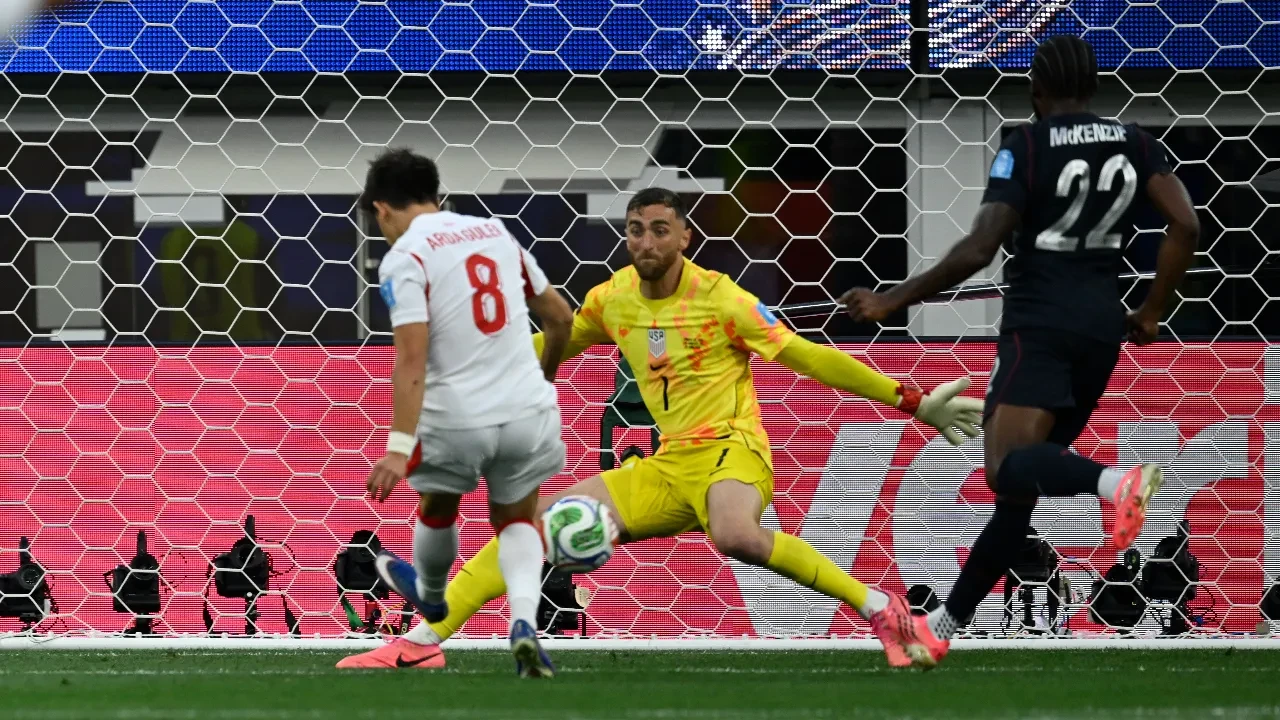 Arda Güler tarihe geçti! Emre Belözoğlu'nun rekorunu kırdı