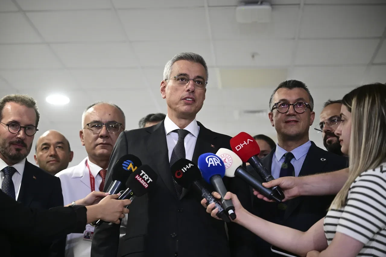 ASELSAN tarafından geliştirilen 'Lifeline HLM Kalp Akciğer Makinesi' ilk açık kalp ameliyatını başarıyla tamamladı