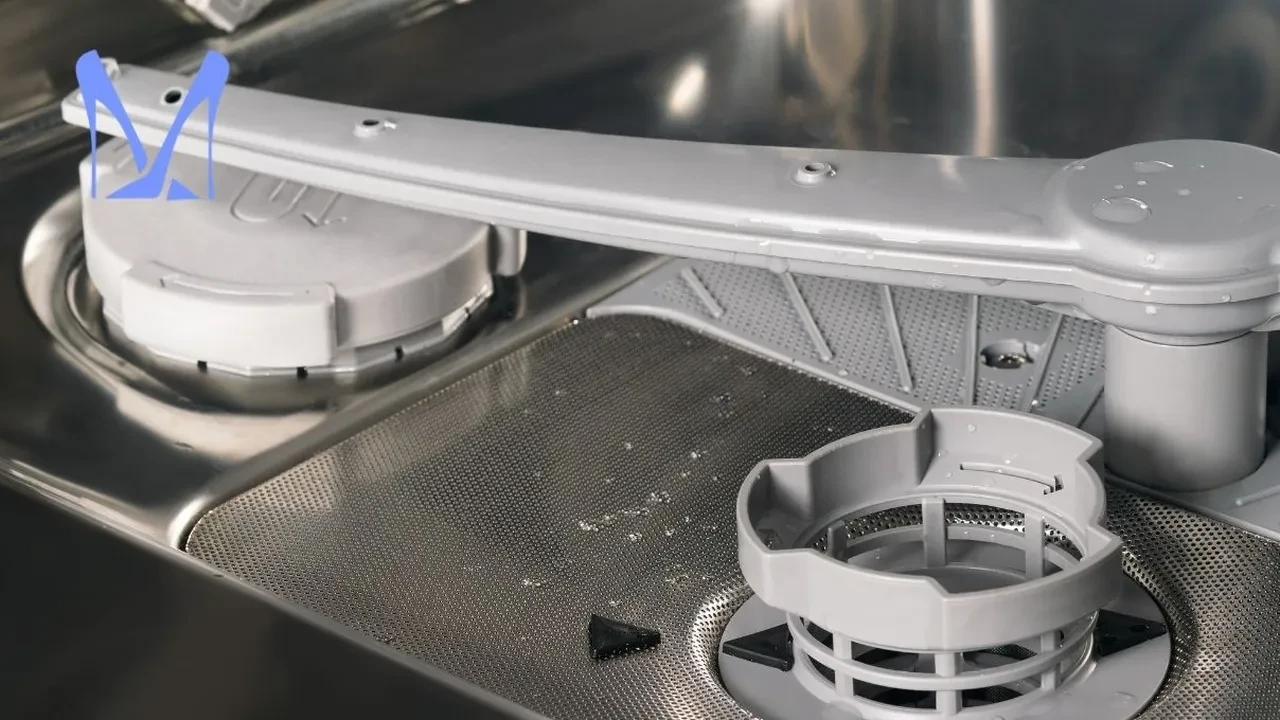 Bulaşık makinesinde oluşan paslanmaya acil müdahale! Eşyalarınız zehir doluyor
