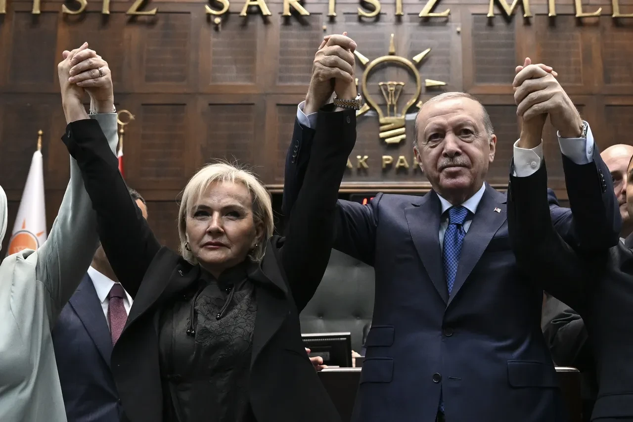 Fatih Atik AK Parti'ye yeni katılımların kulisini paylaştı: Belediye başkanları ve milletvekilleri olacak