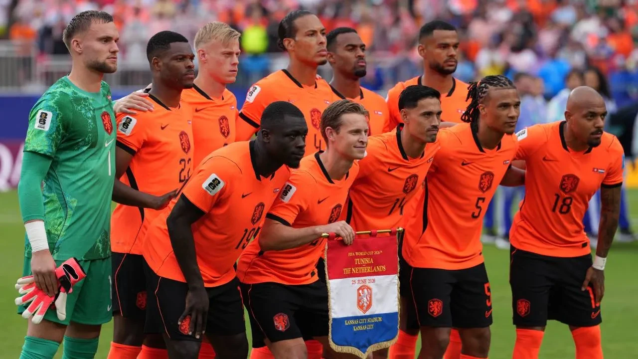 Hollanda, Tunus karşısında kazandı! Portakallar lider olarak tur atladı