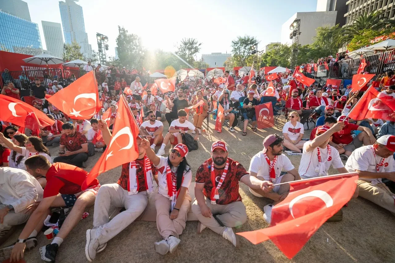 Los Angeles’ta Türkiye rüzgârı zafer coşkusuyla taçlandı