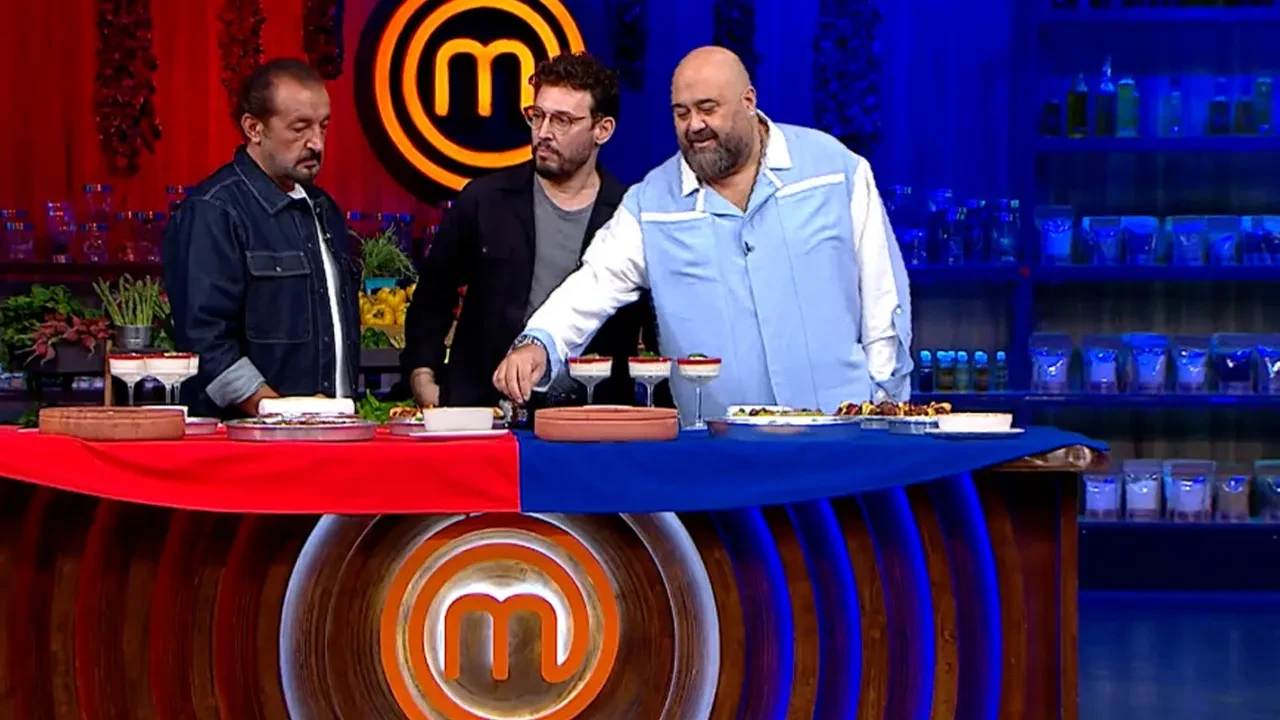 MasterChef’e damga vuran Sivaslı Hakan Beyoğlu kimdir, ne iş yapıyor ? Eşine yaptığı göndermeler sosyal medyanın diline fena düştü 