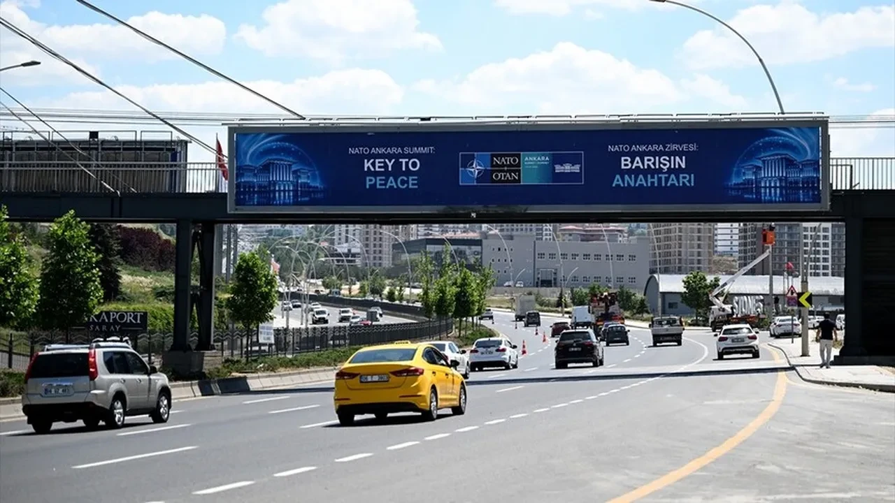 NATO Zirvesi düzenlemesi: Yaya, araç ve metro ulaşımında haritaya dikkat!