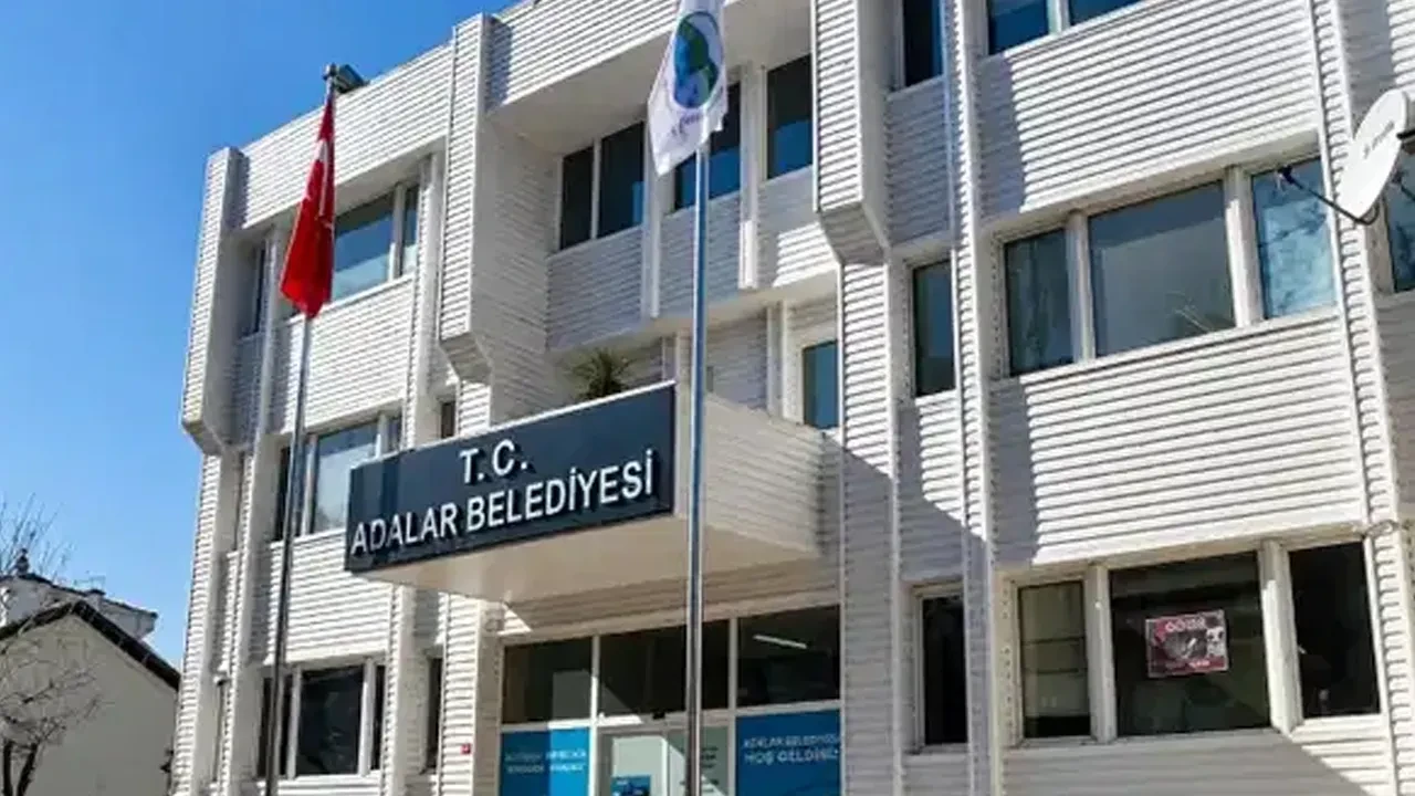 Adalar Belediyesi'nde başkanvekili Medine Pamuk oldu 