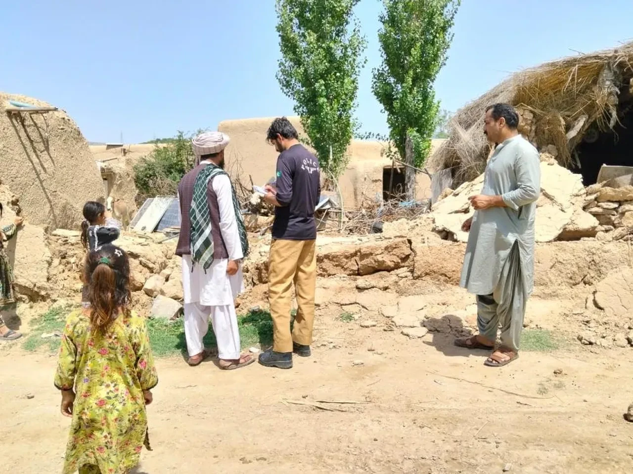 Afganistan'da 6.1 büyüklüğünde deprem! Pakistan ve çevresinde de hissedildi