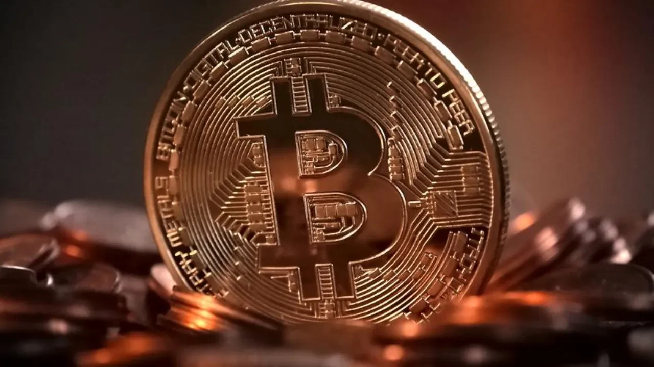 Bitcoin eridikçe eriyor: Can sıkan düşüş!
