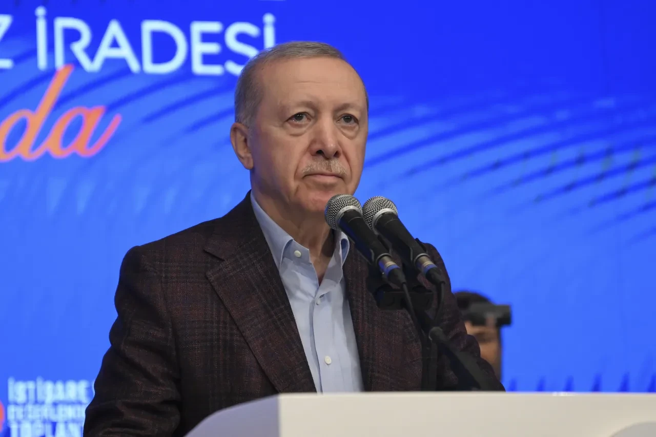 Cumhurbaşkanı Erdoğan, CHP'ye yüklendi! 'Biz bu kavganın tarafı değiliz'