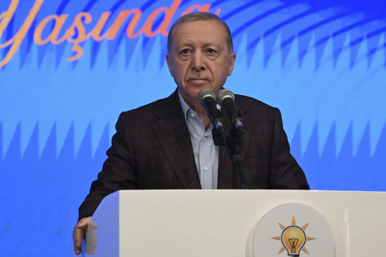 Cumhurbaşkanı Erdoğan, CHP'ye yüklendi! 'Biz bu kavganın tarafı değiliz'