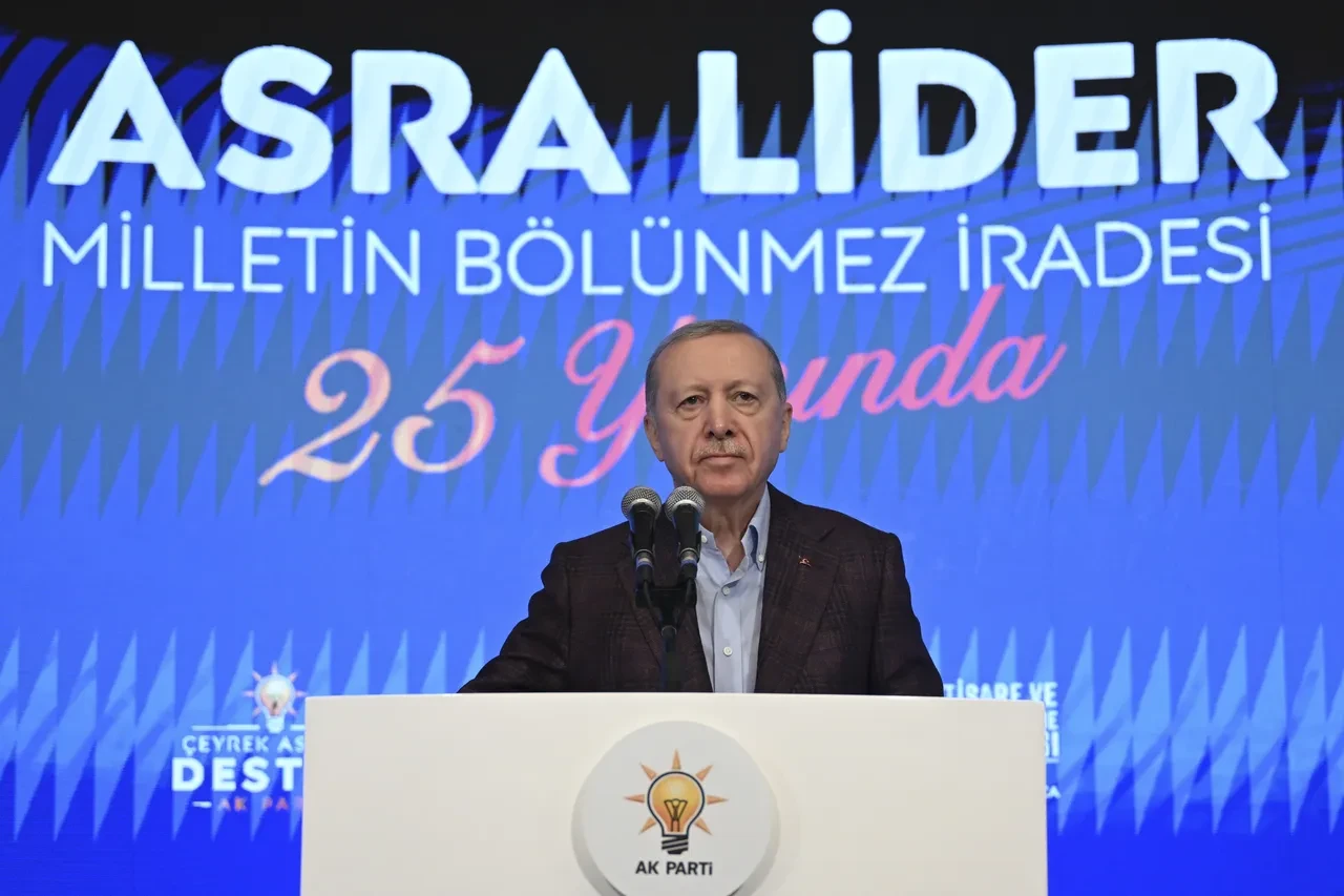 Cumhurbaşkanı Erdoğan, CHP'ye yüklendi! 'Biz bu kavganın tarafı değiliz'