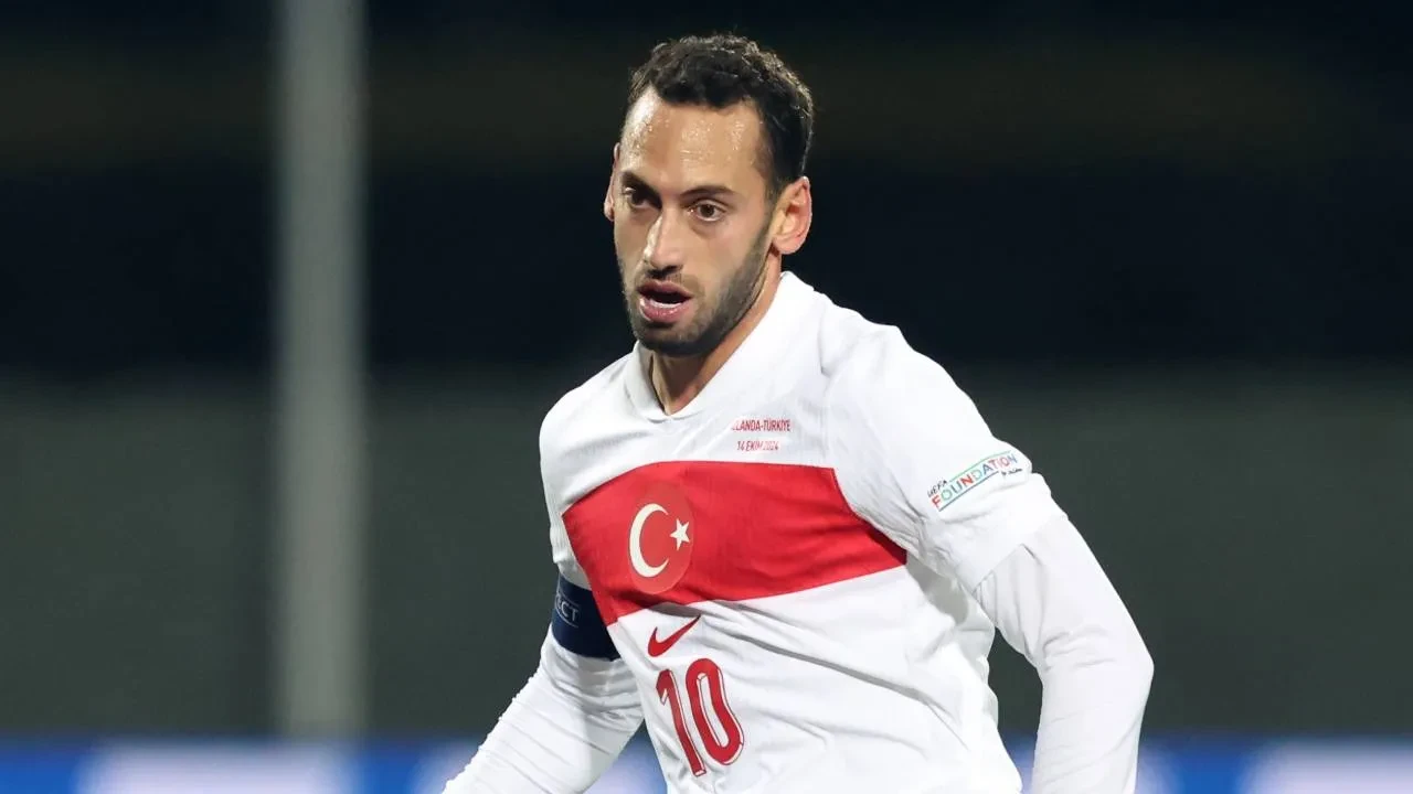 Inter'den Hakan Çalhanoğlu kararı! Milli futbolcunun geleceği belli oldu