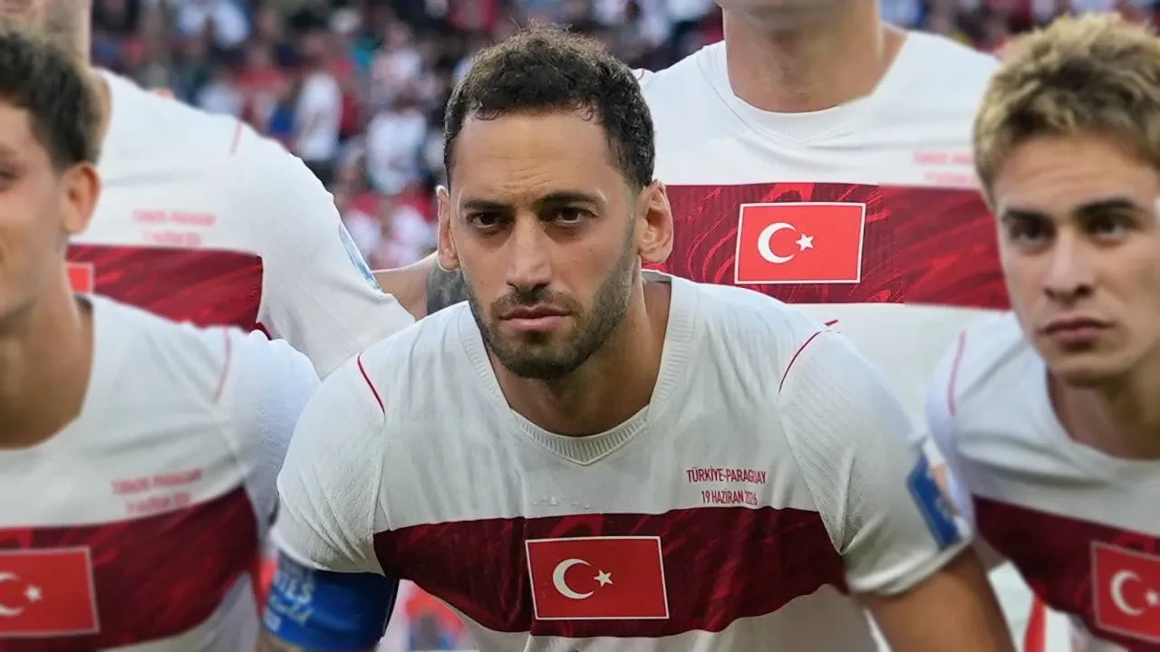 Inter'den Hakan Çalhanoğlu kararı! Milli futbolcunun geleceği belli oldu