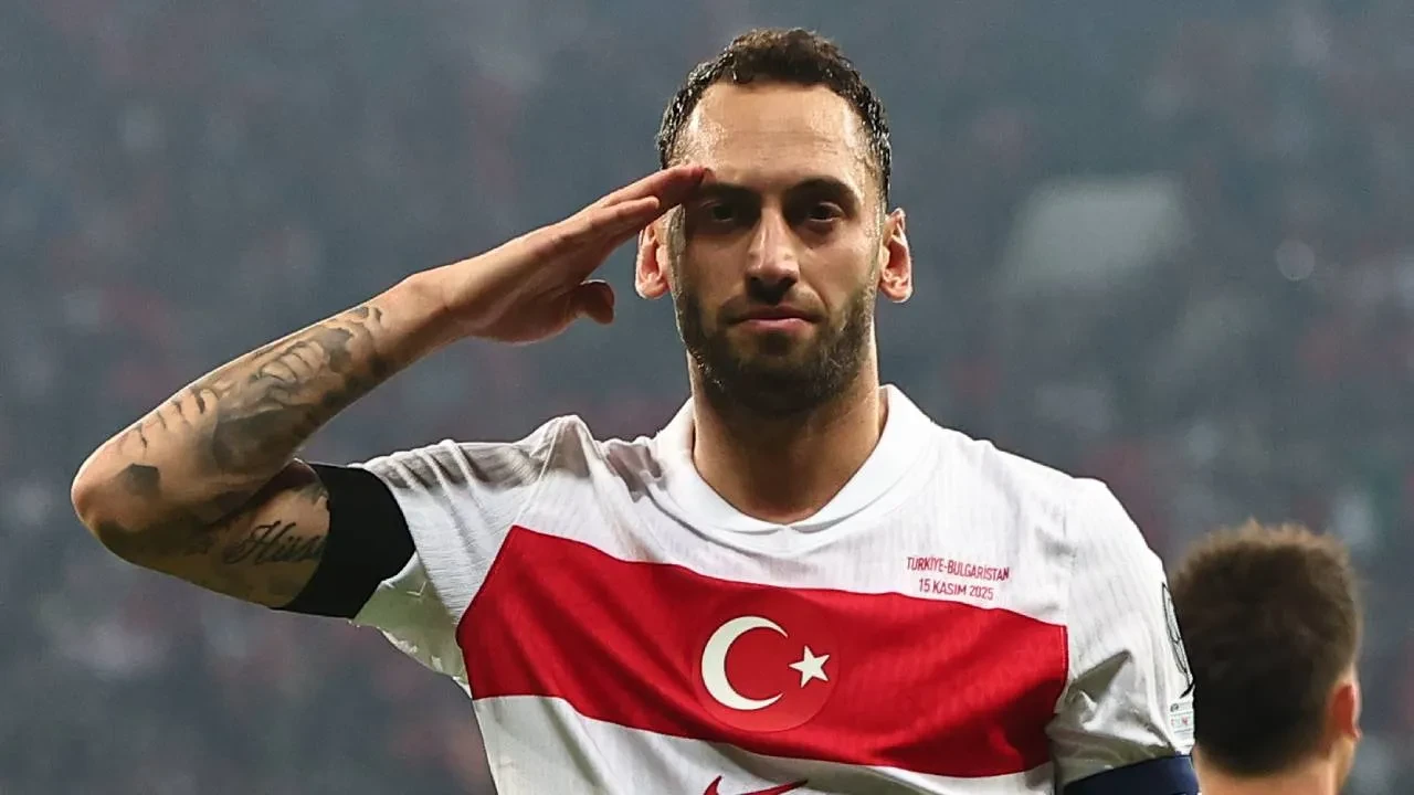Inter'den Hakan Çalhanoğlu kararı! Milli futbolcunun geleceği belli oldu