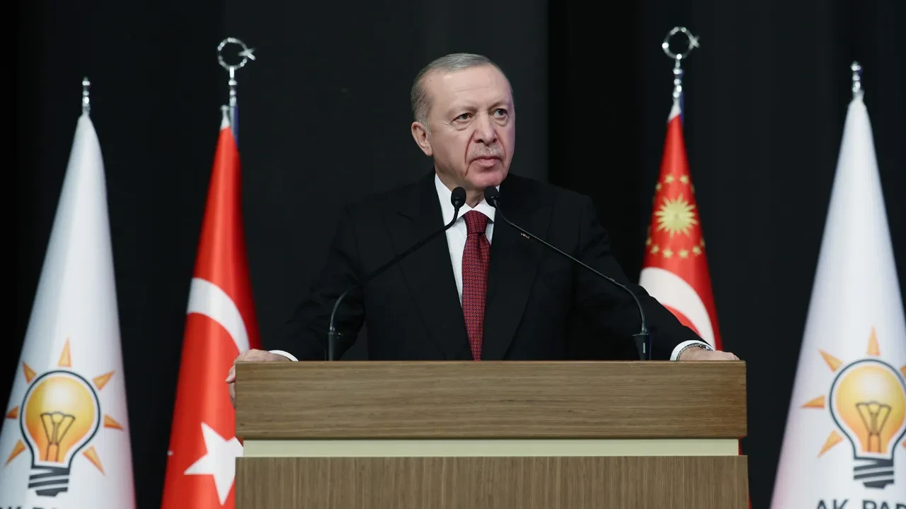 Sinan Burhan'dan AK Parti'nin Sapanca'daki kampıyla ilgili sarsıcı iddia: En az 3 bakan değişecek