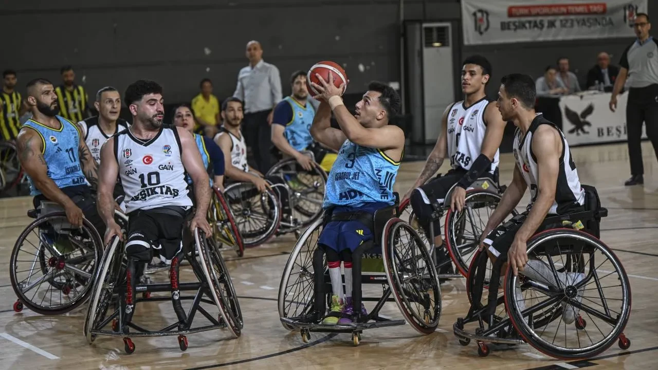Tekerlekli Sandalye Basketbol Süper Ligi'nde şampiyon Fenerbahçe! Sarı-lacivertliler, Beşiktaş'ı mağlup etti