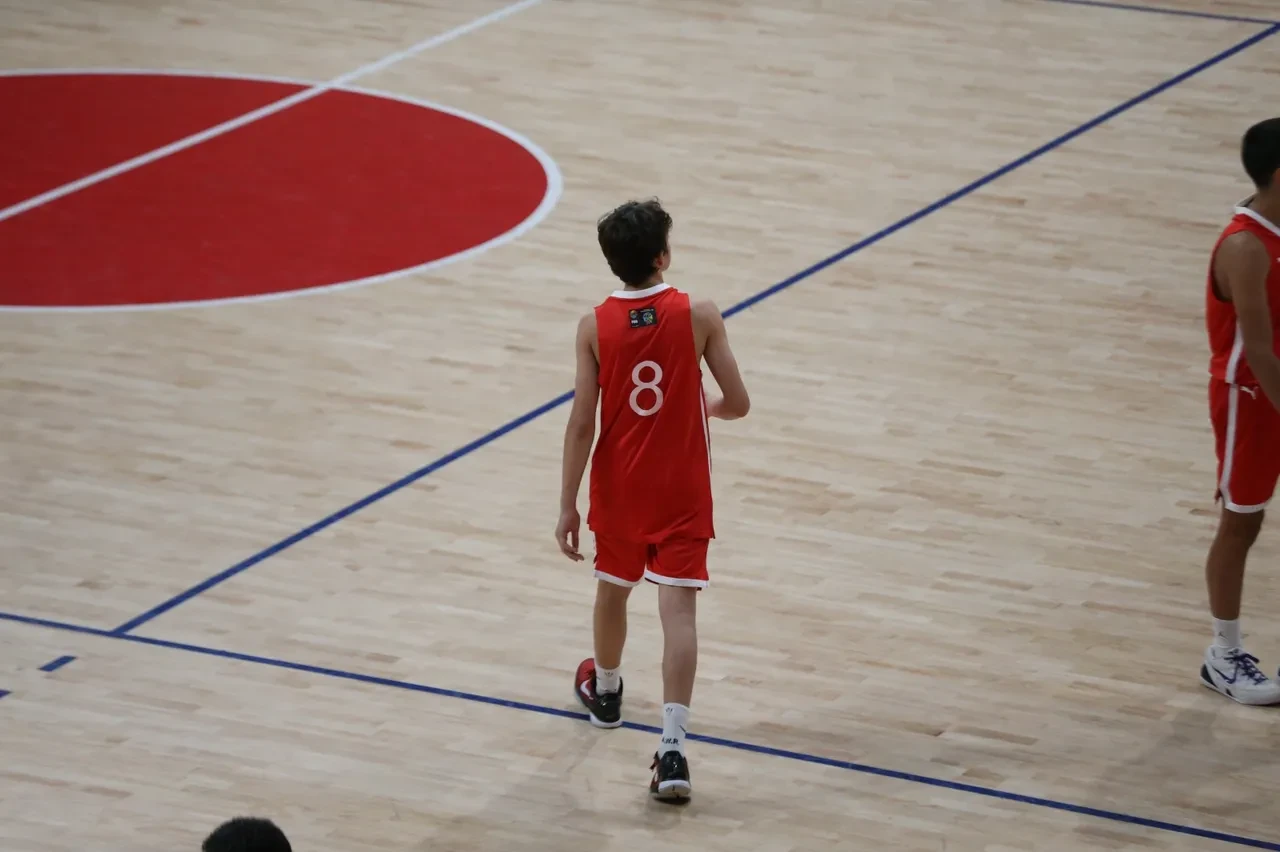 Türkiye U14 Erkek Basketbol Takımı FIBA Altyapı Gelişim Projesi final kampında Bulgaristan'ı da devirip 4'te 4 yaptı