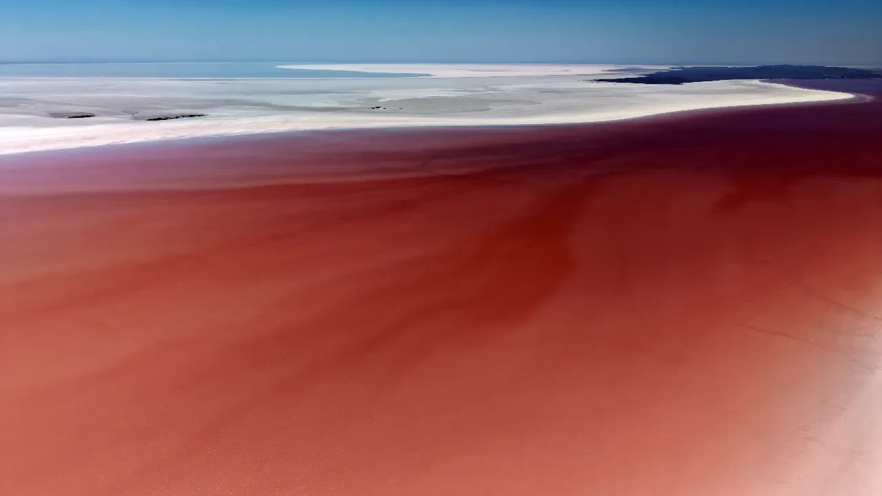 Tuz Gölü pembe renge büründü! Turistler bölgeye akın etti 