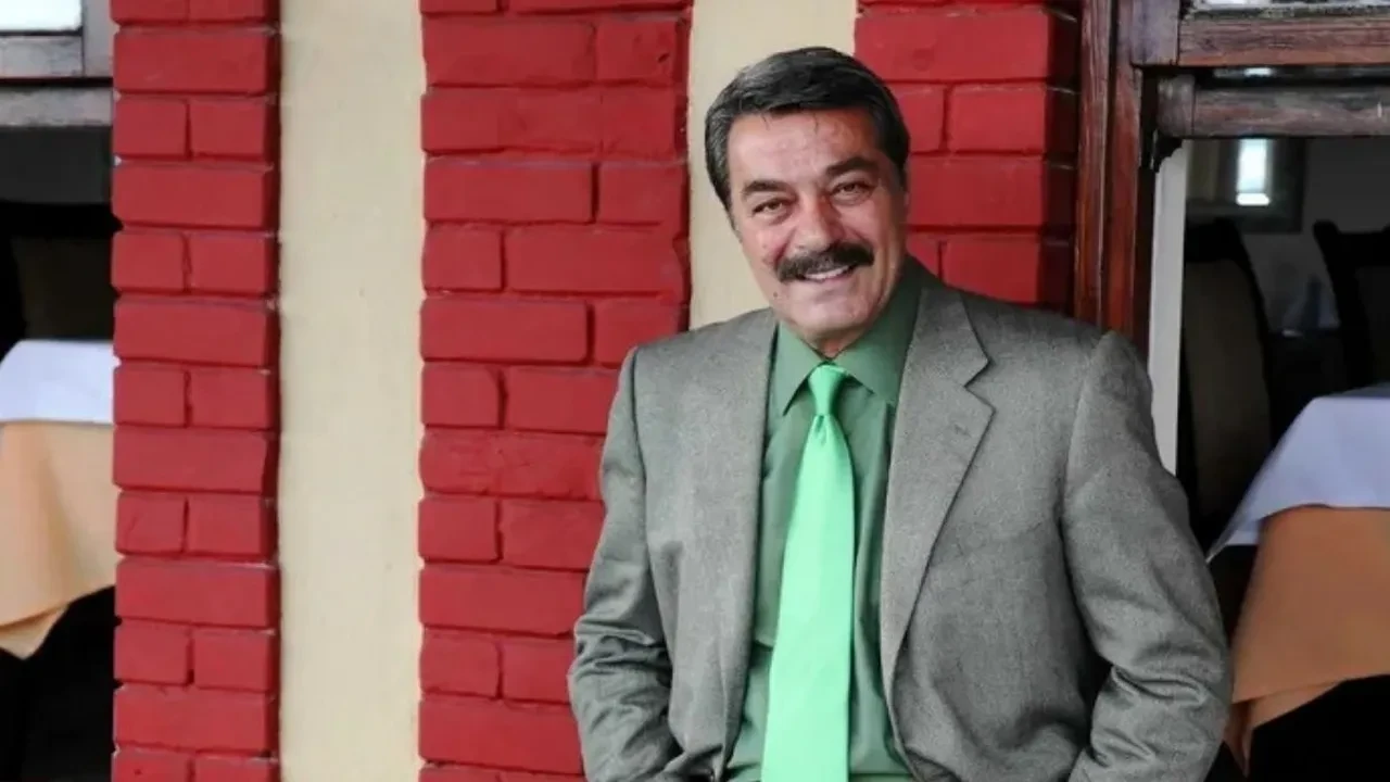 Yürek burkan paylaşım! 3 gün önce annesini kaybeden Soner Arıca'dan dayısı Kadir İnanır'a veda