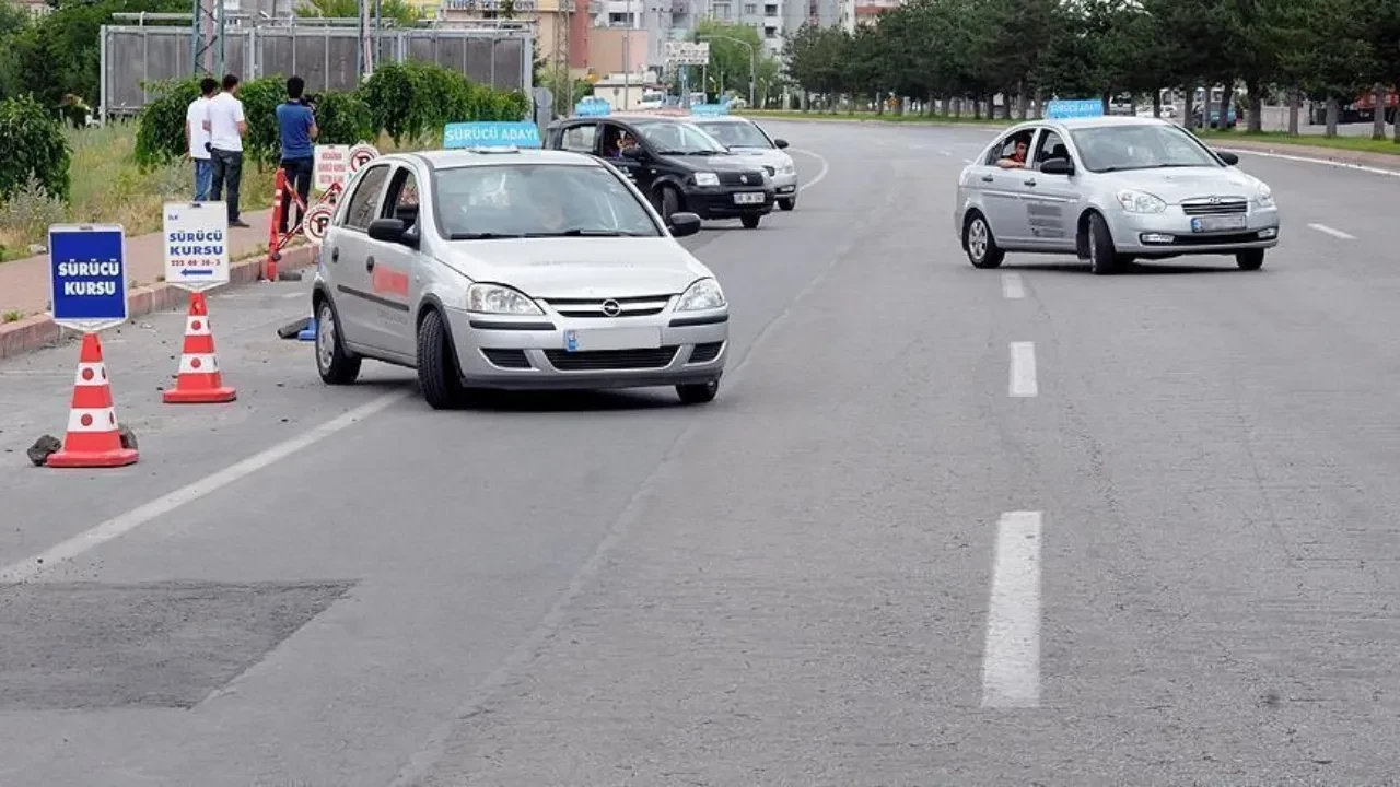 KDK’dan sürücü adayları için kritik adım: Hastalığı olan aday direksiyon sınavına akşam girebilecek