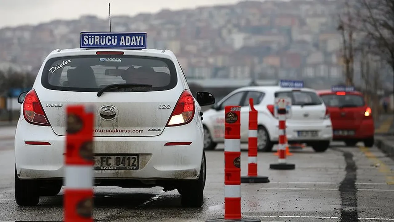 KDK’dan sürücü adayları için kritik adım: Hastalığı olan aday direksiyon sınavına akşam girebilecek