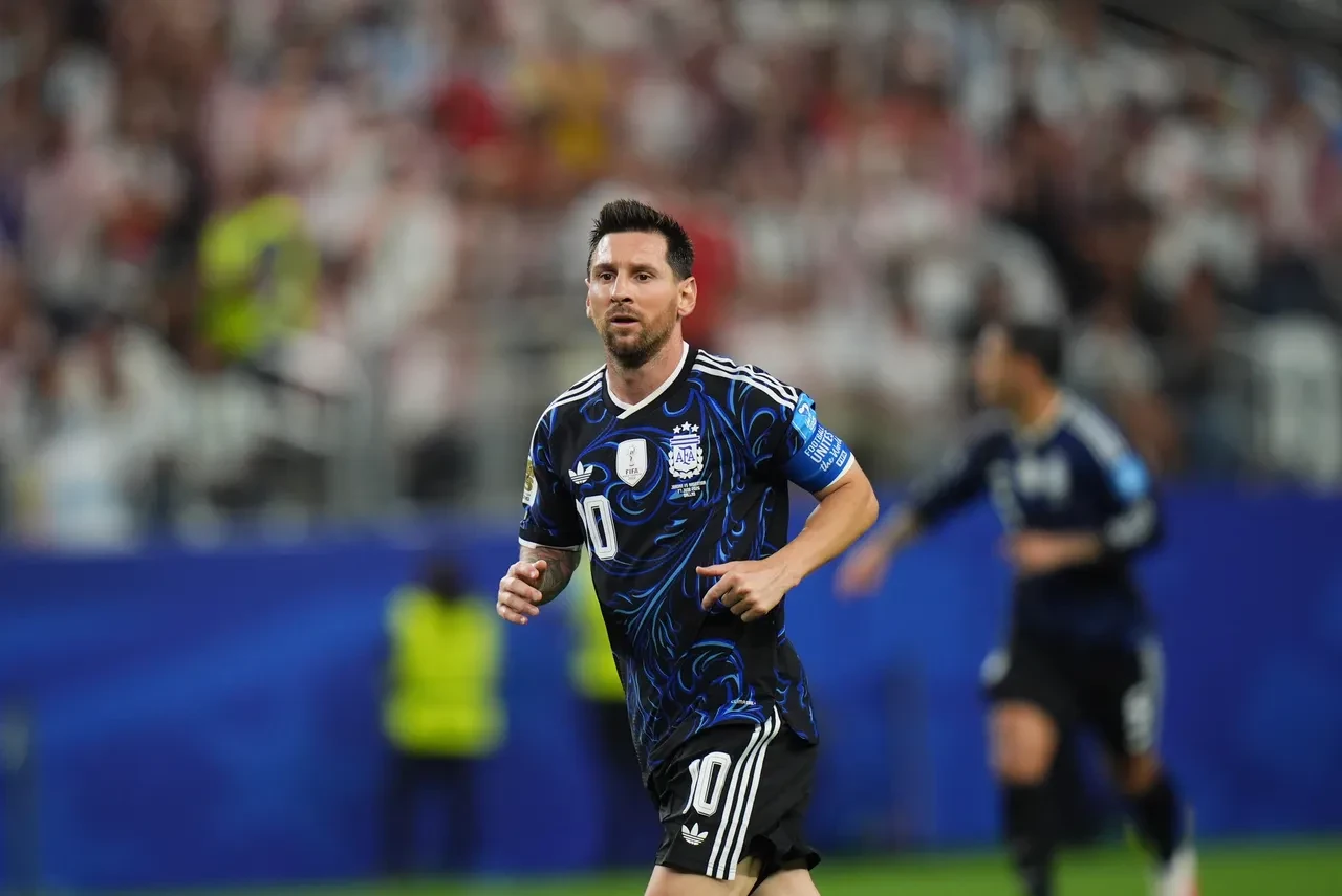 Messi, Dünya Kupası’nda bir kez daha tarihe geçti! Arjantinli çılgın golcü şov yaptı