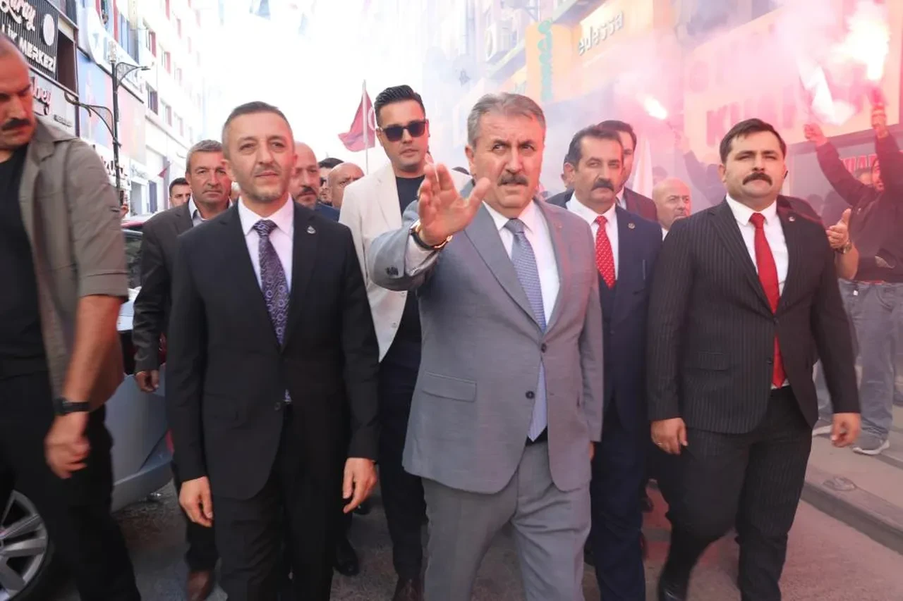 Mustafa Destici Sivas'tan duyurdu: Muhsin Yazıcıoğlu dosyası Ankara’da, birkaç aya sonuçlanacak!