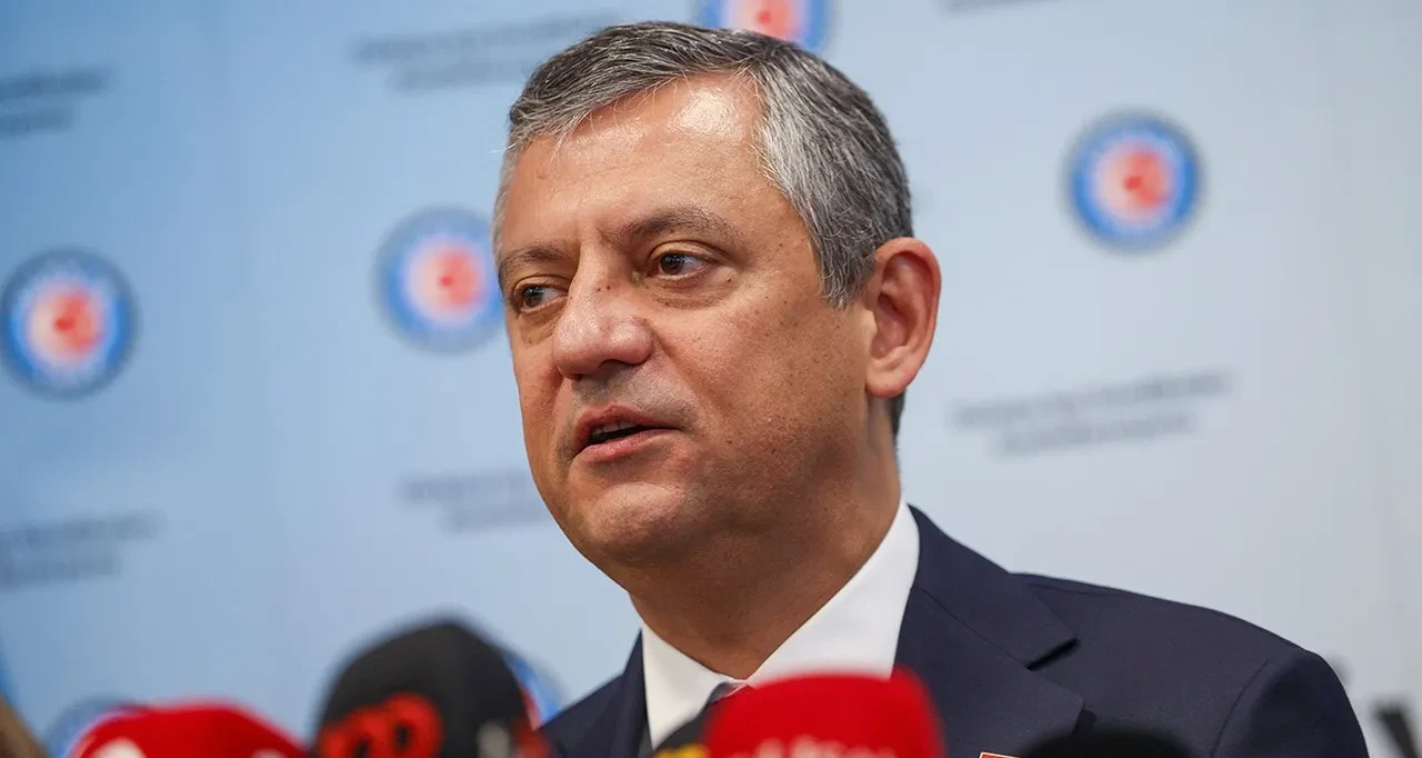 Özgür Özel-Özkan Yalım mesajlarında yeni detaylar: CHP’ye alınacak üç helikopter için 10 milyon dolar iddiası