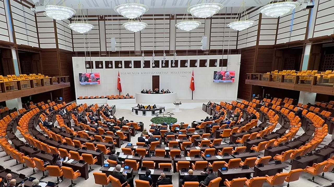 TBMM'de yoğun mesai! IBAN mağdurları, 12. Yargı Paketi ve TSK düzenlemesi gündemde