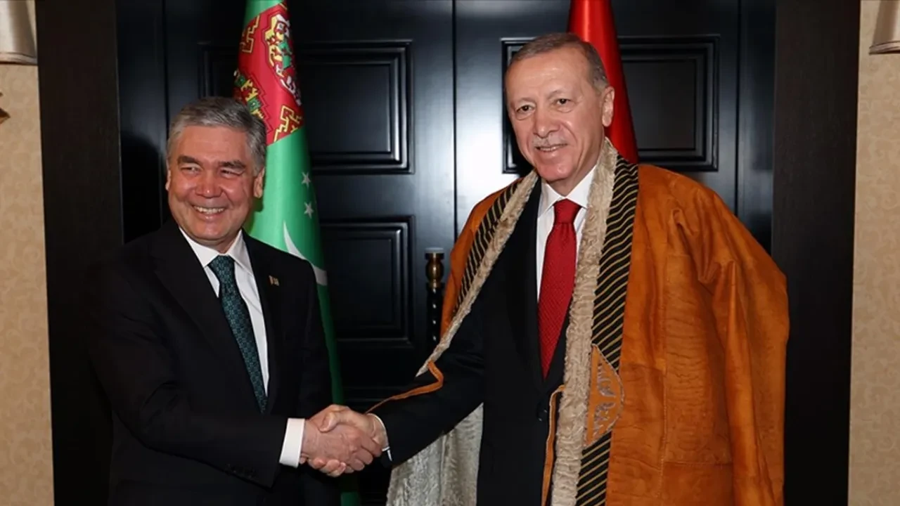 Cumhurbaşkanı Erdoğan, Berdimuhamedov ile görüştü