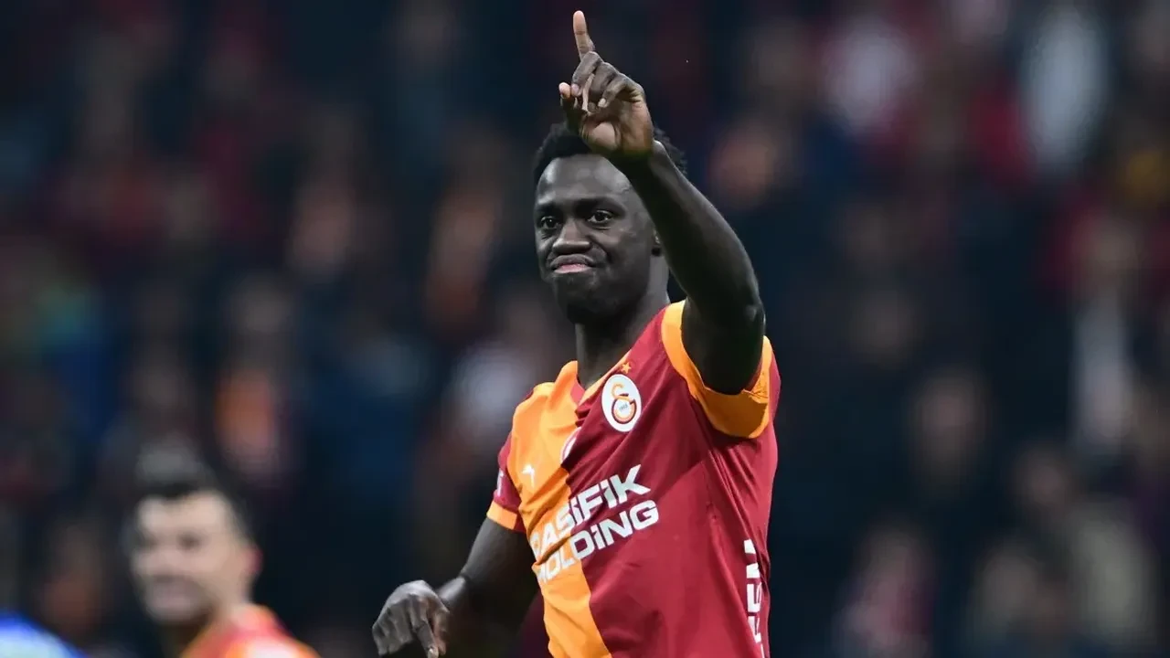 Galatasaray'da transfer hızlı başladı: Davinson Sanchez gidiyor, 2 dünya yıldızı geliyor!