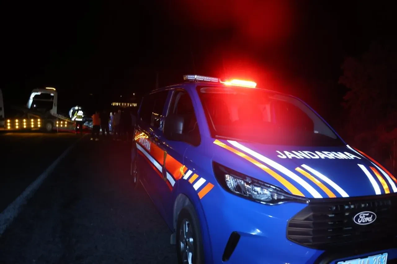 Kaza değil cinayet! Hatalı sollama yaparken faciaya yol açtı: Ölü ve yaralılar var