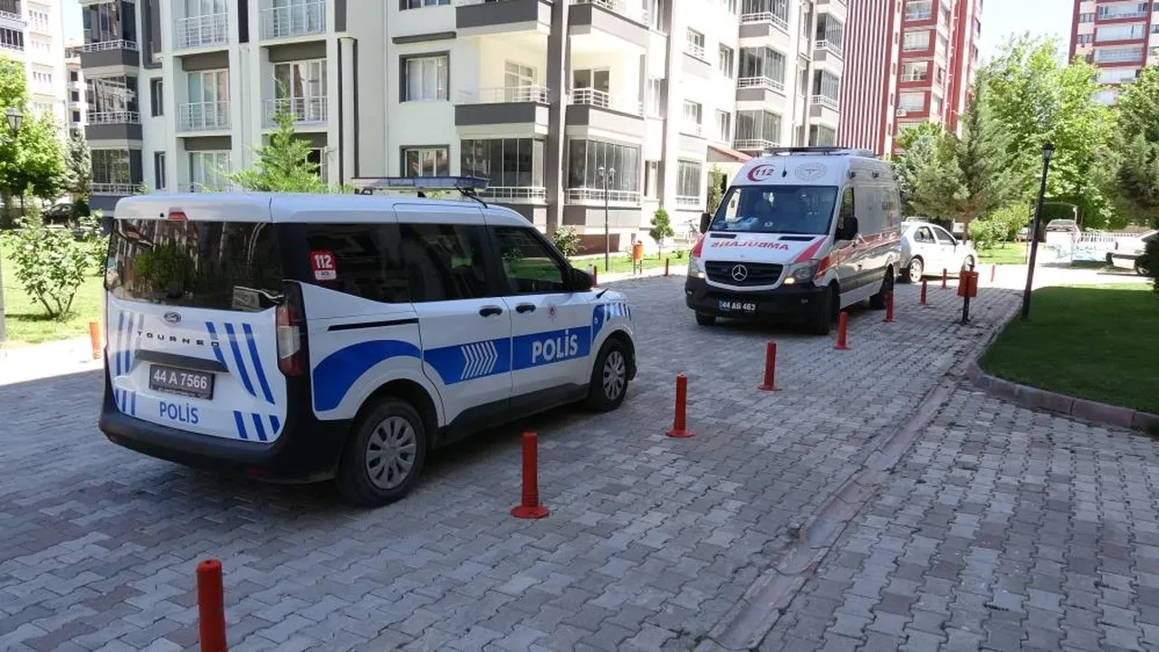 Malatya'da acı olay! 1 hafta önce taşındığı evde asılı bulundu