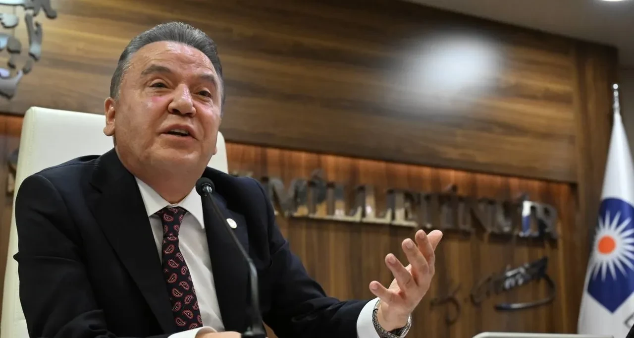 Muhittin Böcek’in özel kalemi Yasin Yellice’den şok itiraf: Manisa ve İstanbul ziyaretinde çantanın içi euro doluydu 