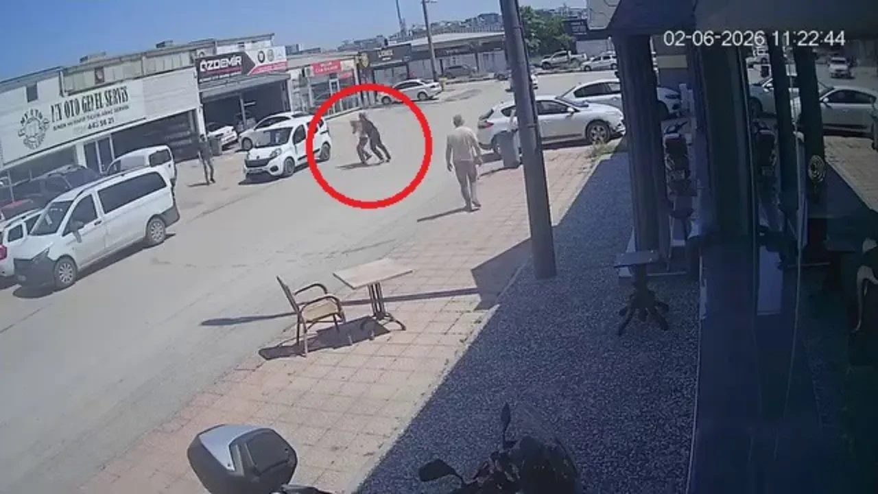 Araç çalmak isteyen hırsıza meydan dayağı! Esnafın elinden zor kurtuldu