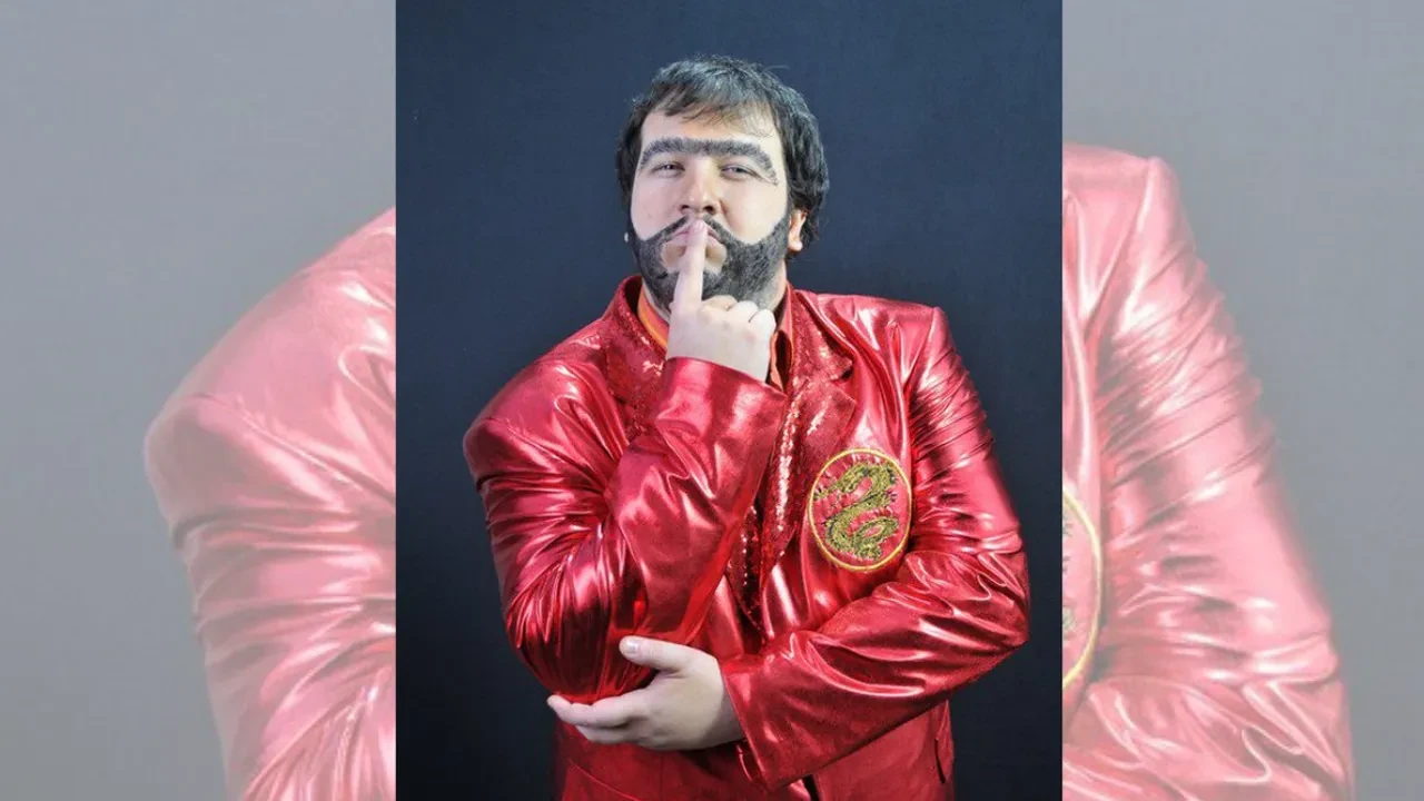 BTS üyesi V’den “Recep İvedik” sürprizi iddiası: Sahnede ikonik kırmızı ceket mi giydi?