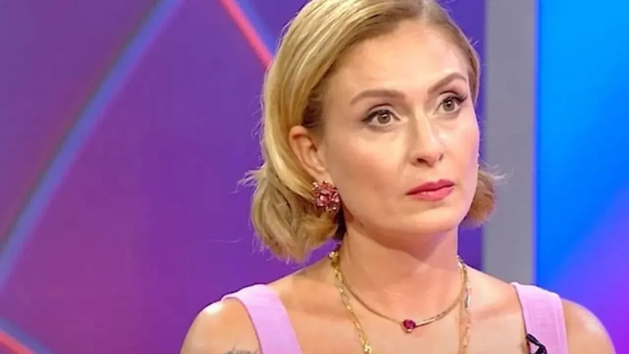 Ceyda Düvenci Aşk ve Taht dizisinin kadrosunda! Alaeddin’in annesi Ümmühan Hatun’u oynayacak!