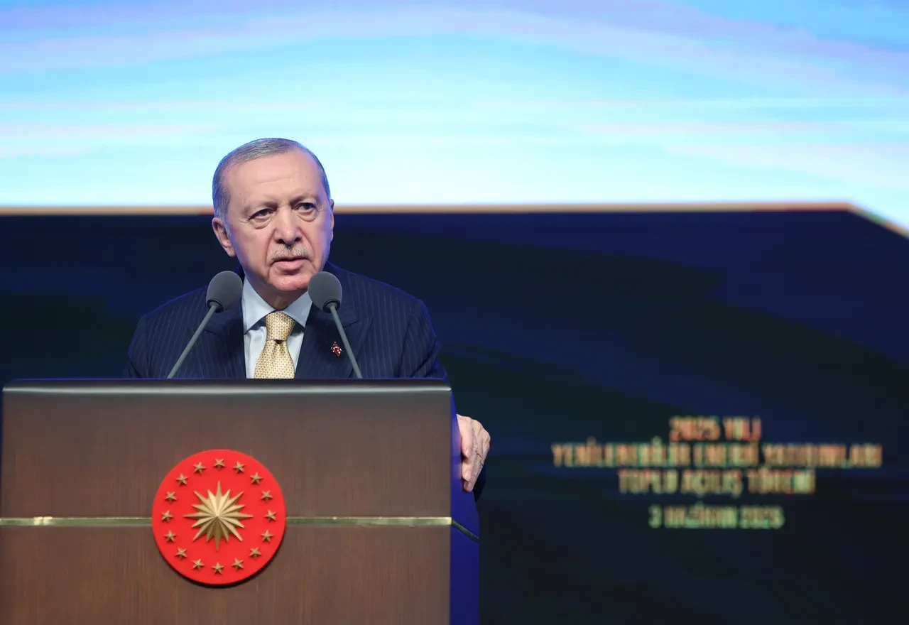 Cumhurbaşkanı Erdoğan'dan Özgür Özel'e 'mutlak butlan' göndermesi! 'Pamuk şekeri elinden alınmış çocuk gibi'