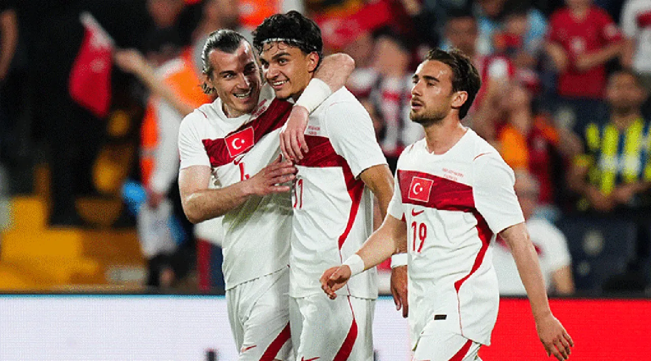 Galatasaray, Can Uzun için tüm imkanları seferber etti! Bonservis bedeli değişti: Milli yıldız gelmek için can atıyor
