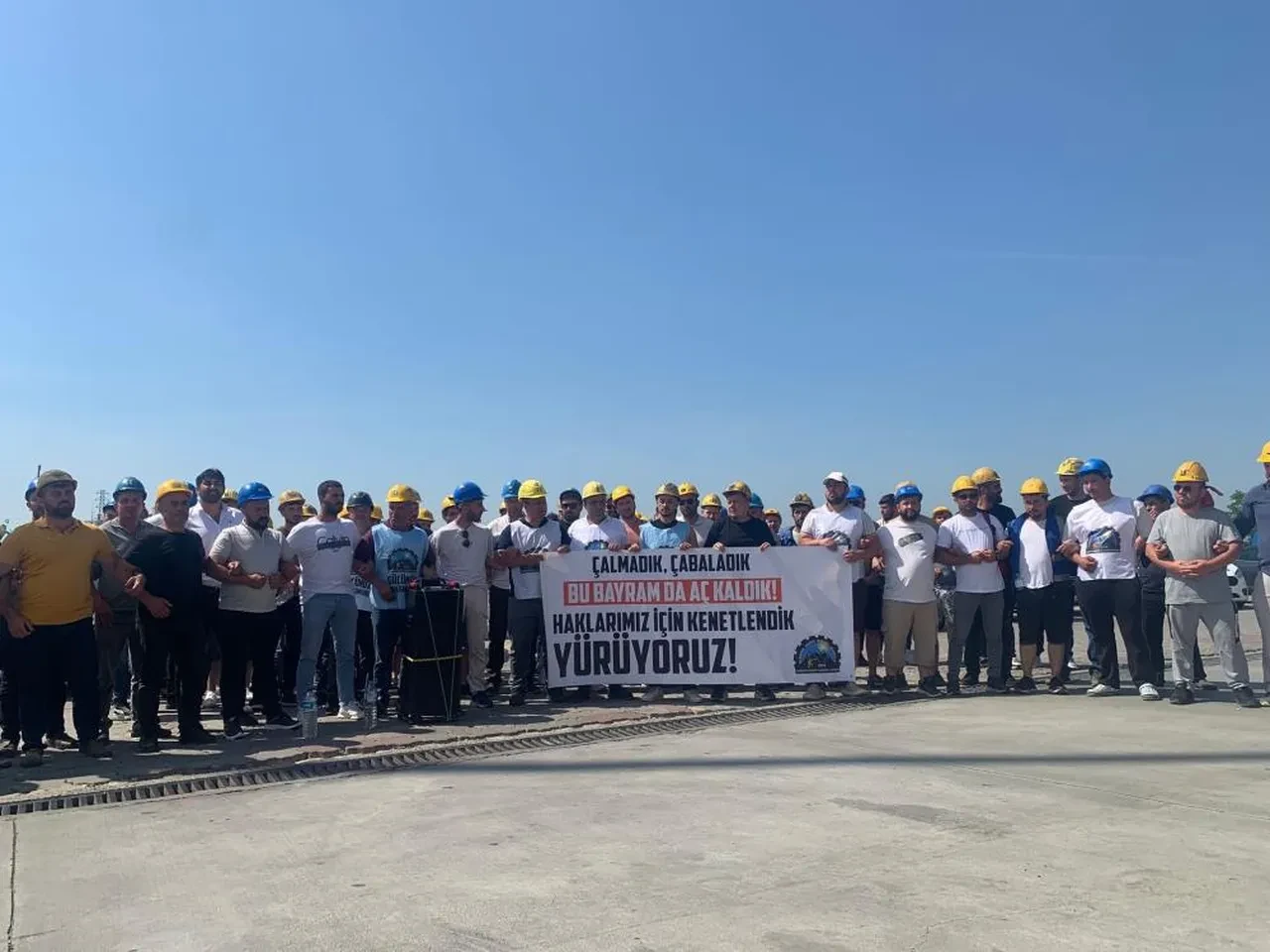 Haklarını alamayan maden işçilerinin eyleminde gerginlik çıktı