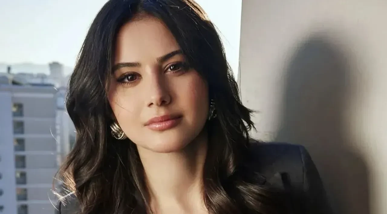 Helin Kandemir ve annesi butik açtı! Helin Kandemir'in annesiyle benzerliği dikkat çekti
