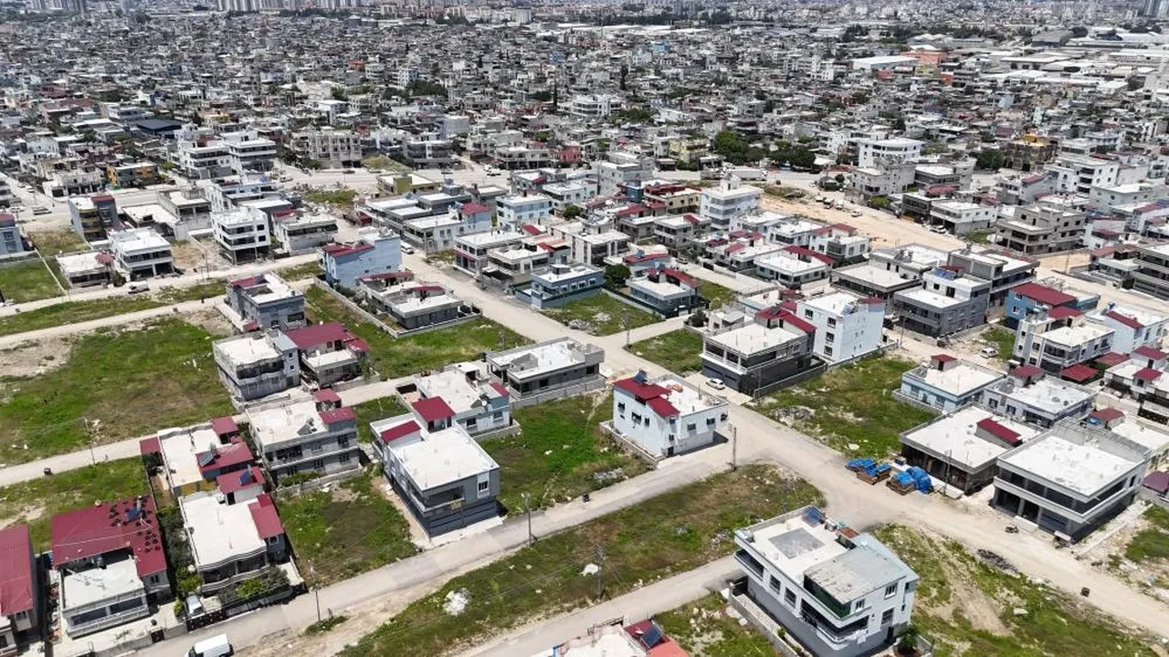Kentsel dönüşümde yeni formül! Bankalar müteahhit olacak