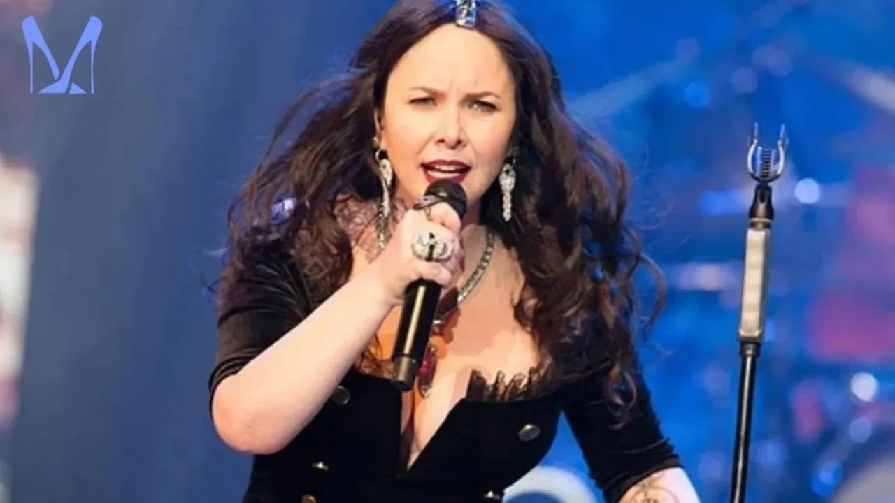 Şebnem Ferah konserine ünlüler akın etti! Ünlü rockçı seneler sonra sahnede hayranlarını coşturdu