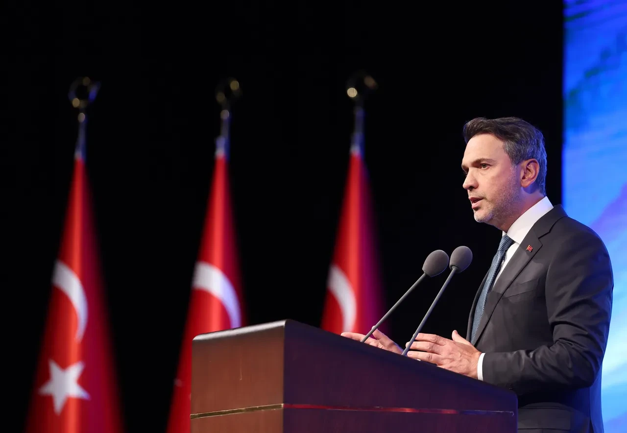 Türkiye'nin yenilenebilir enerji hamlesi: 2025’te 7 bin 110 elektrik üretim santrali devreye alındı, Cumhurbaşkanı Erdoğan asıl hedefi açıkladı