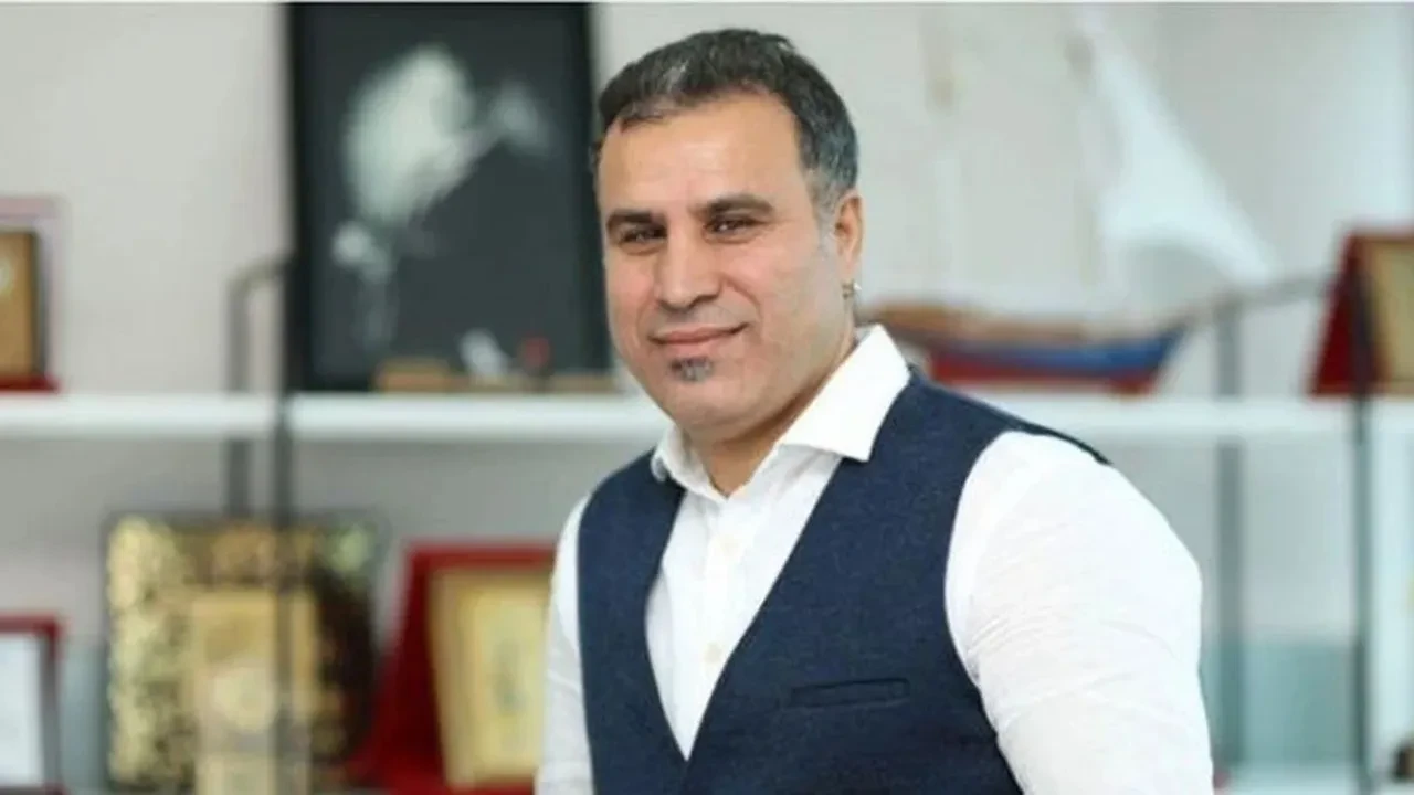 Berkant Acil kimdir? Berkant Acil kaç yaşında? Berkant Acil Haluk Levent'in neyi oluyor?