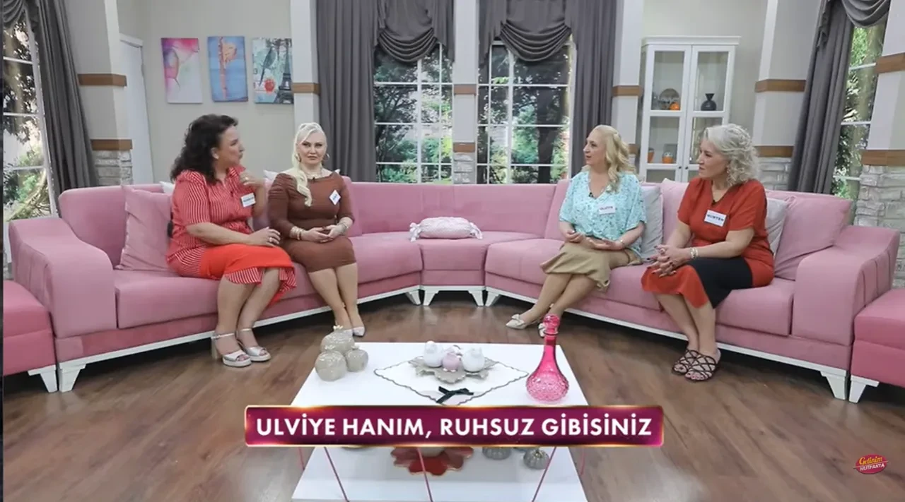 Gelinim Mutfakta Ulviye Hanım'a yolun sonu göründü! Cemile kaynana adaylarıyla mülakat düzenledi