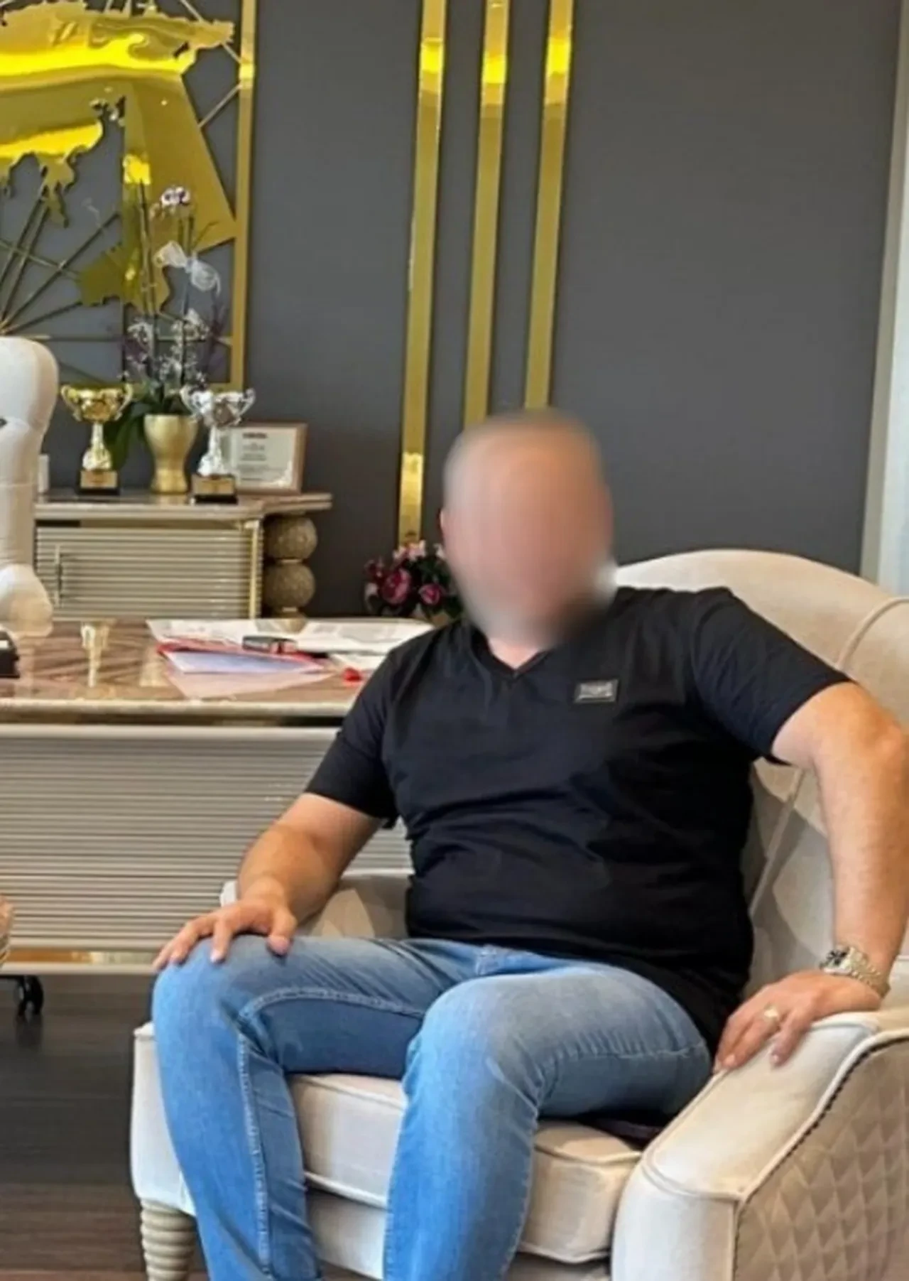 Müdür işyerindeki çaycıyı dolandırıp yurt dışına kaçtı! 100 milyon liralık vurgun 