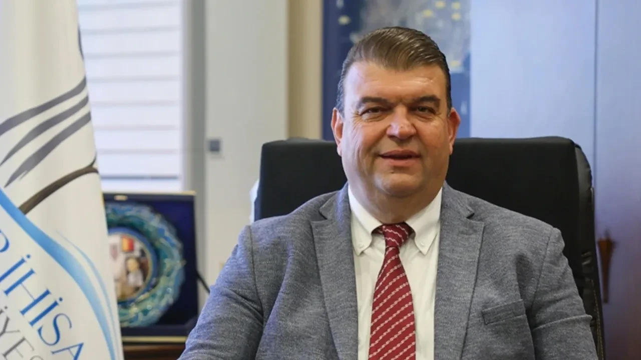 Seferihisar Belediye Başkanı İsmail Yetişkin tutuklandı!