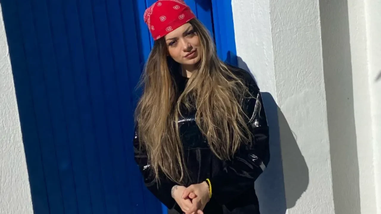 Simge Barankoğlu tahliye sonrası dikkat çeken karar! Yüzlerce paylaşımını sildi